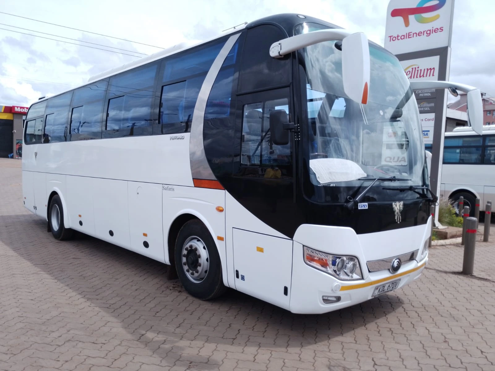 Hino Bus